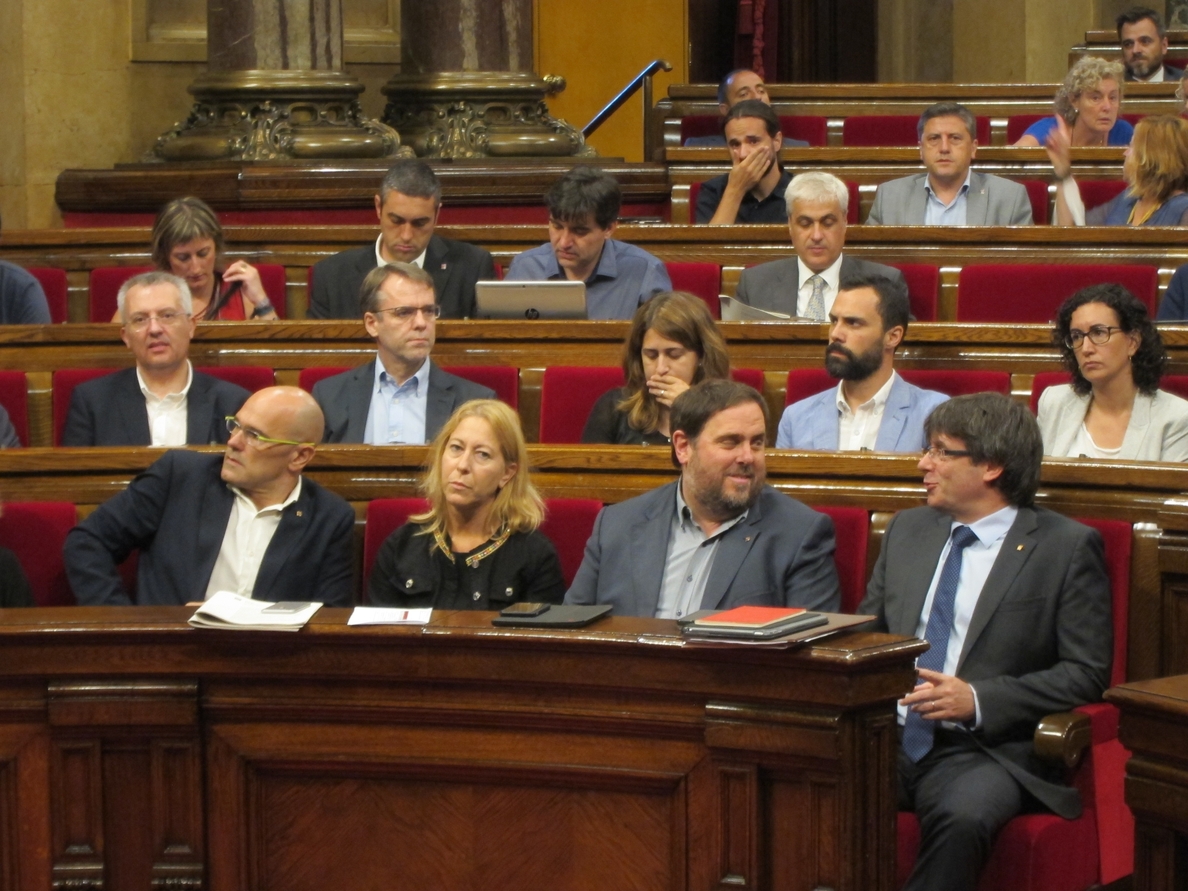 Puigdemont avala el proceso constituyente y lo impulsará: «No estamos fuera de la legalidad»