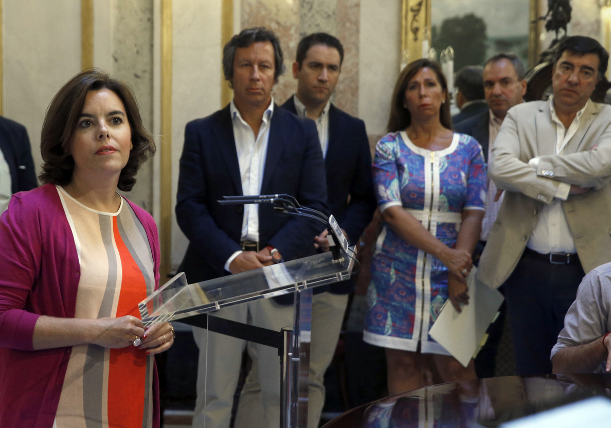 Sáenz de Santamaría: Hay unidad, voluntad y mecanismos frente a la decisión del Parlament
