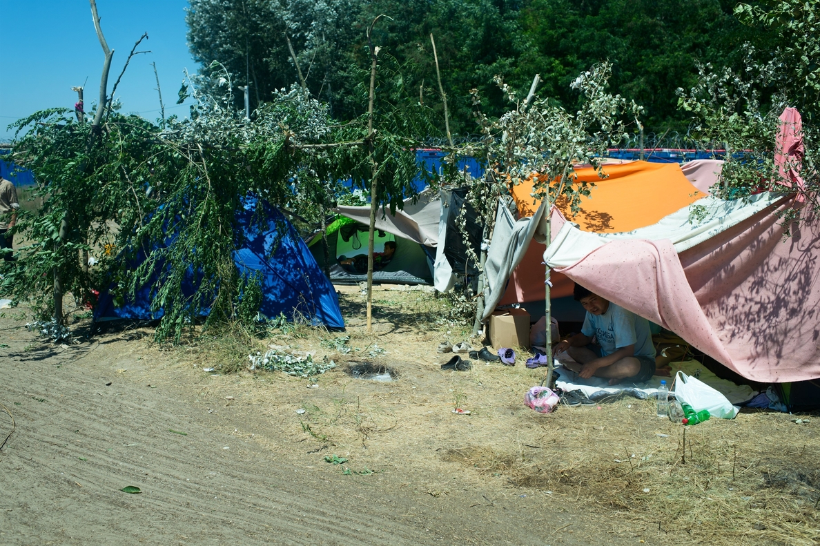 MSF denuncia la violencia contra refugiados tras el cierre de la ruta de los Balcanes