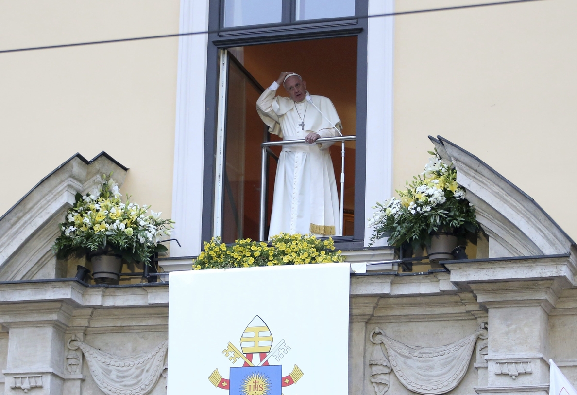 El Papa viaja hoy a Auschwitz y asistirá al Vía Crucis con los jóvenes
