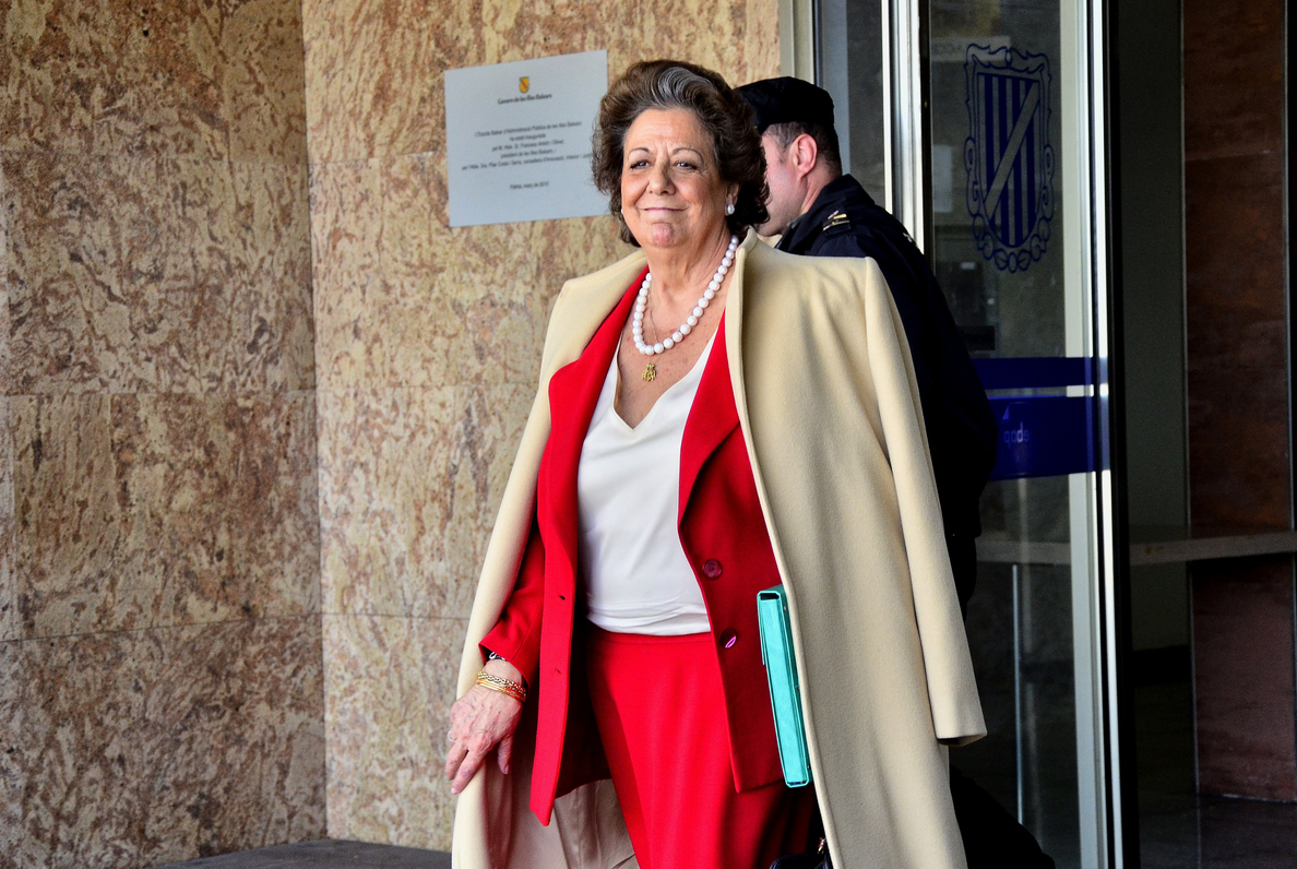 Fiscal del Supremo informa a favor de investigar a Rita Barberá por blanqueo