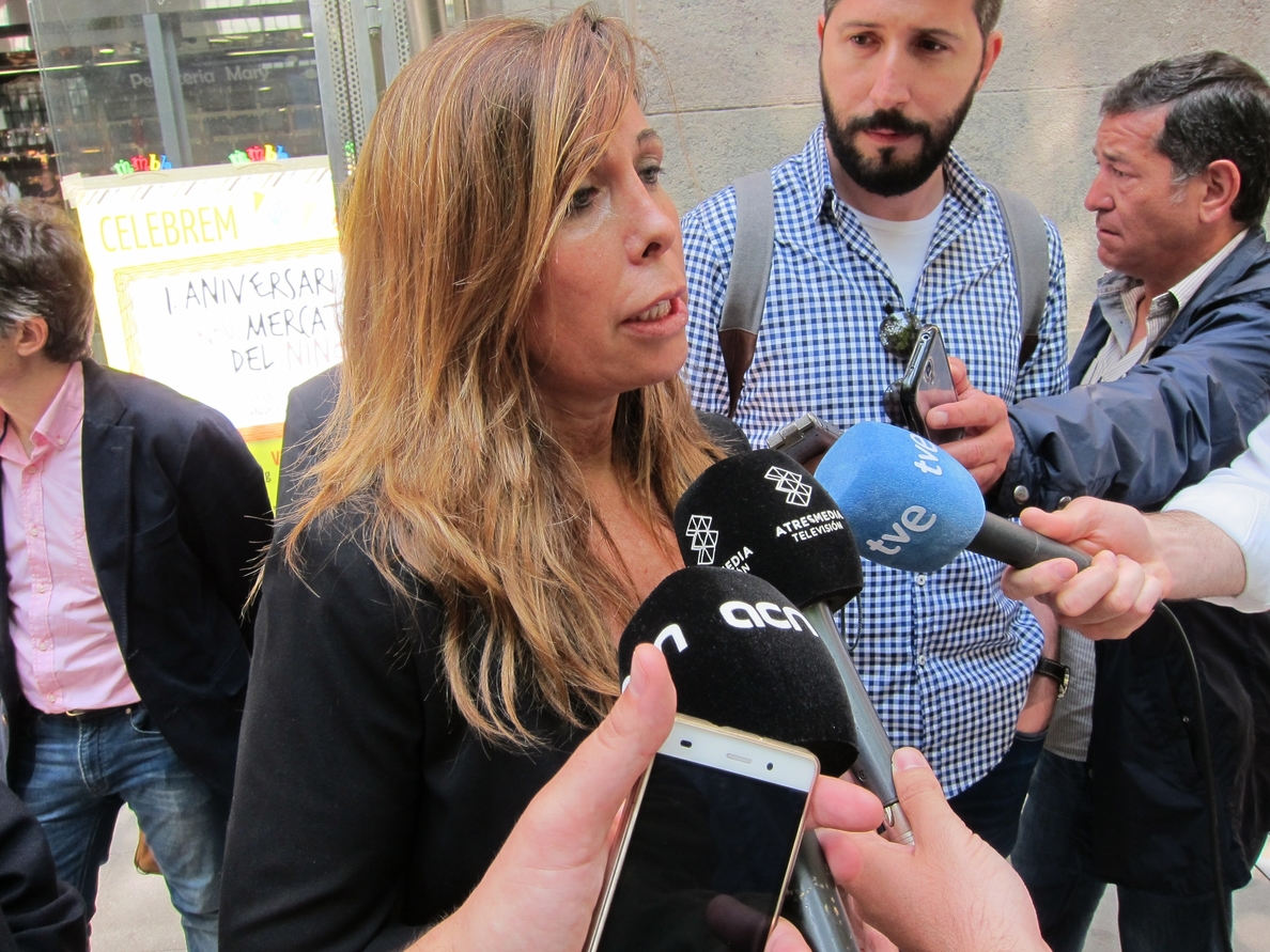 Camacho (PP) afirma que si Rajoy suma 170 votos el PSOE debe «dar otra respuesta» y no «dar la espalda» a los españoles