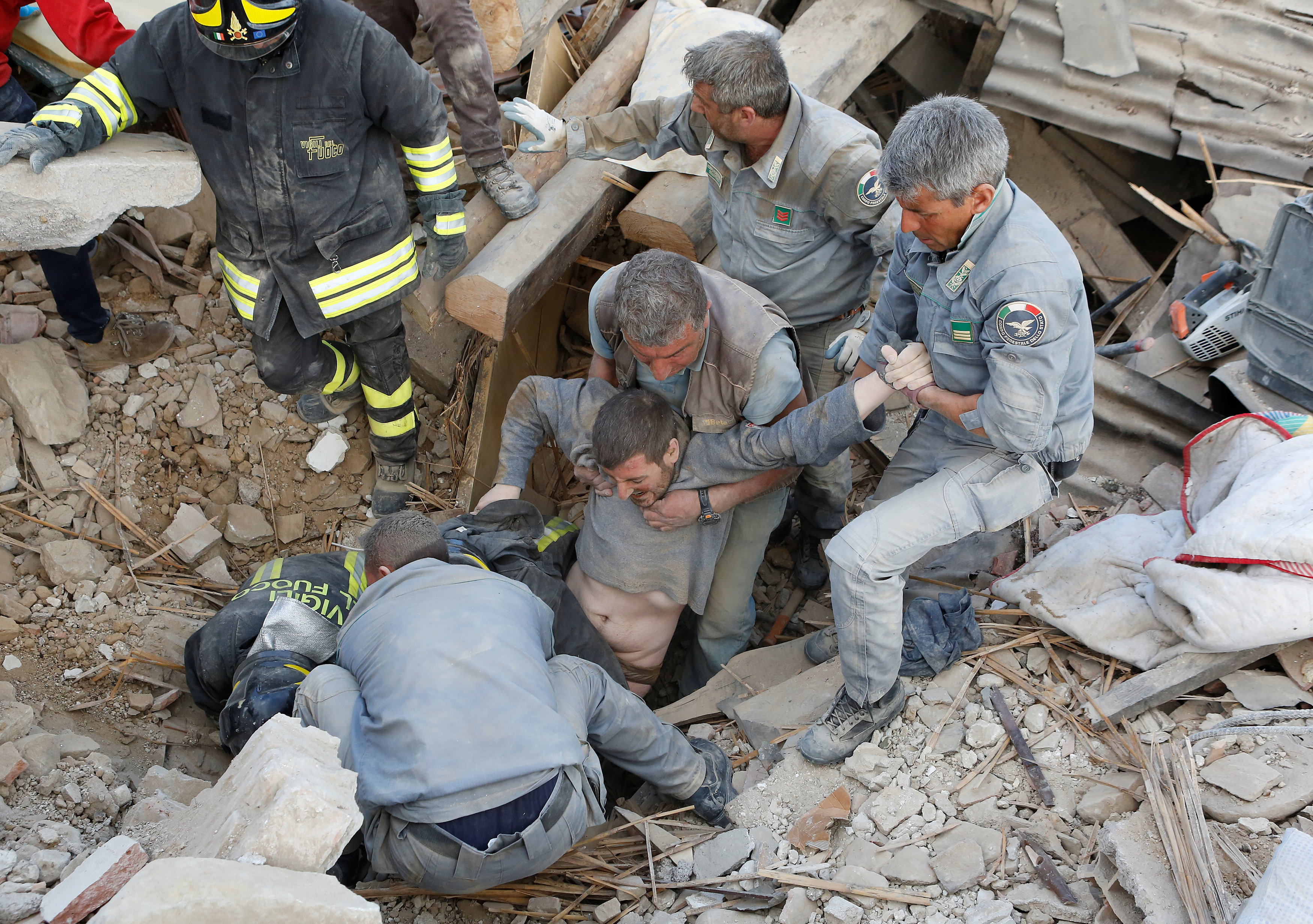 Españoles en la zona del terremoto: «Ha sido muy violento, la cama se movía como una barca»