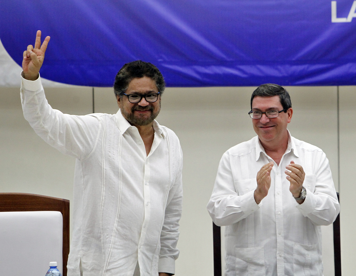Colombia acaricia la ansiada paz con el acuerdo final entre el Gobierno y las FARC