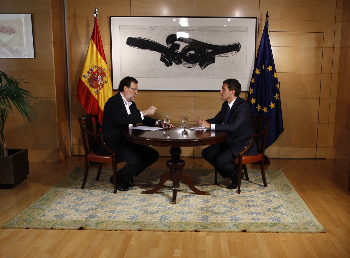 Rivera traslada a Rajoy su preocupación por la marcha de las negociaciones de investidura