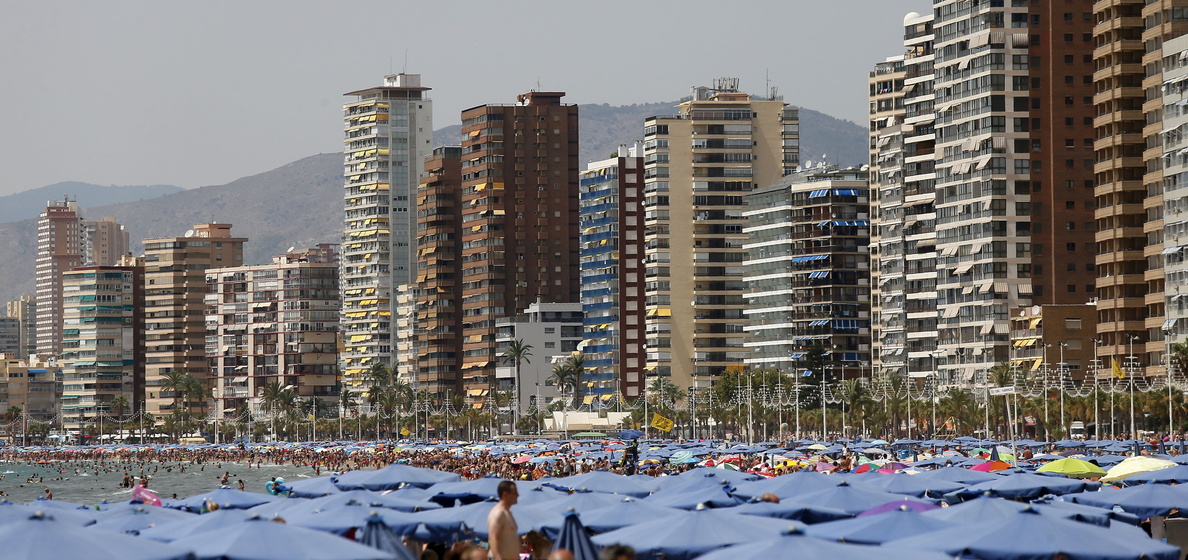 España rebasa por primera vez los 42 millones de turistas extranjeros hasta julio