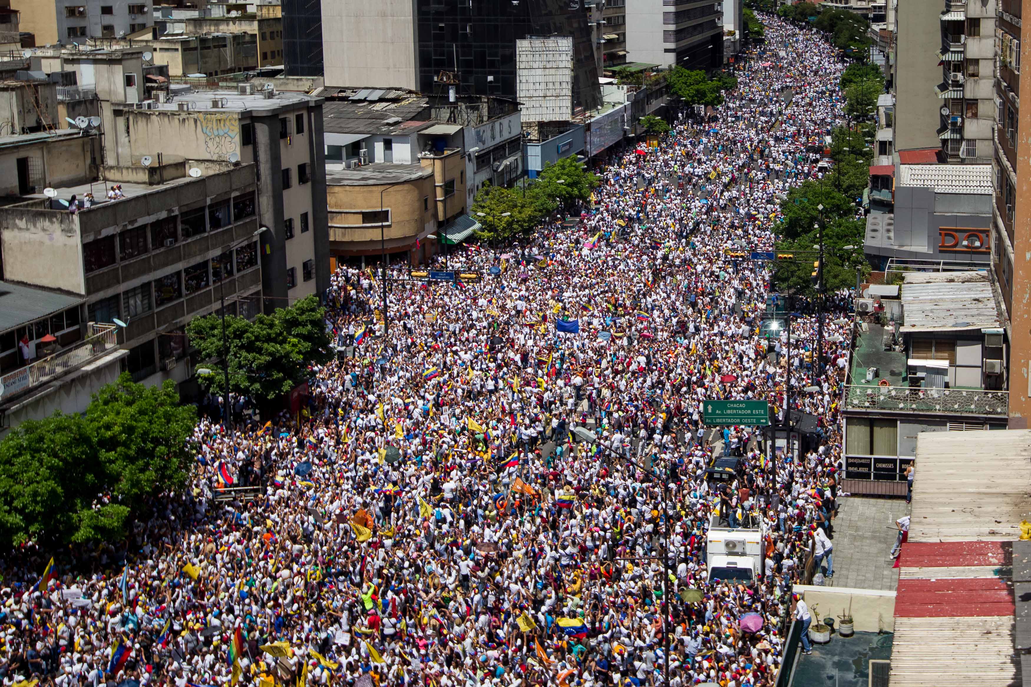 Multitudinaria protesta contra Maduro en las calles de Caracas