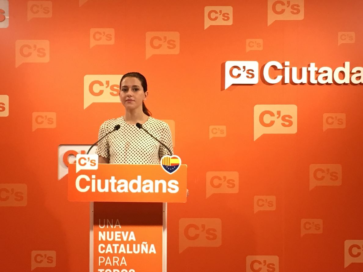 Arrimadas dice que Puigdemont no quiere representar a todos los catalanes «ni en la Diada»