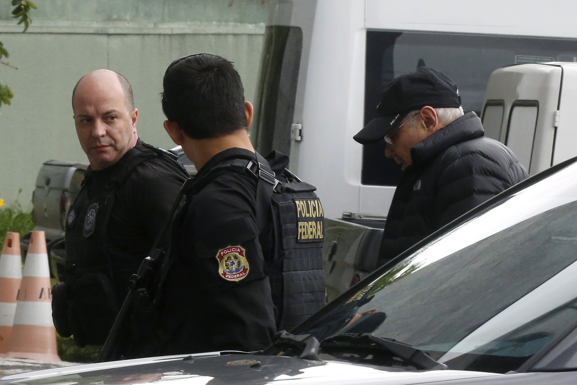 El exministro brasileño Guido Mantega, detenido por corrupción en Petrobras