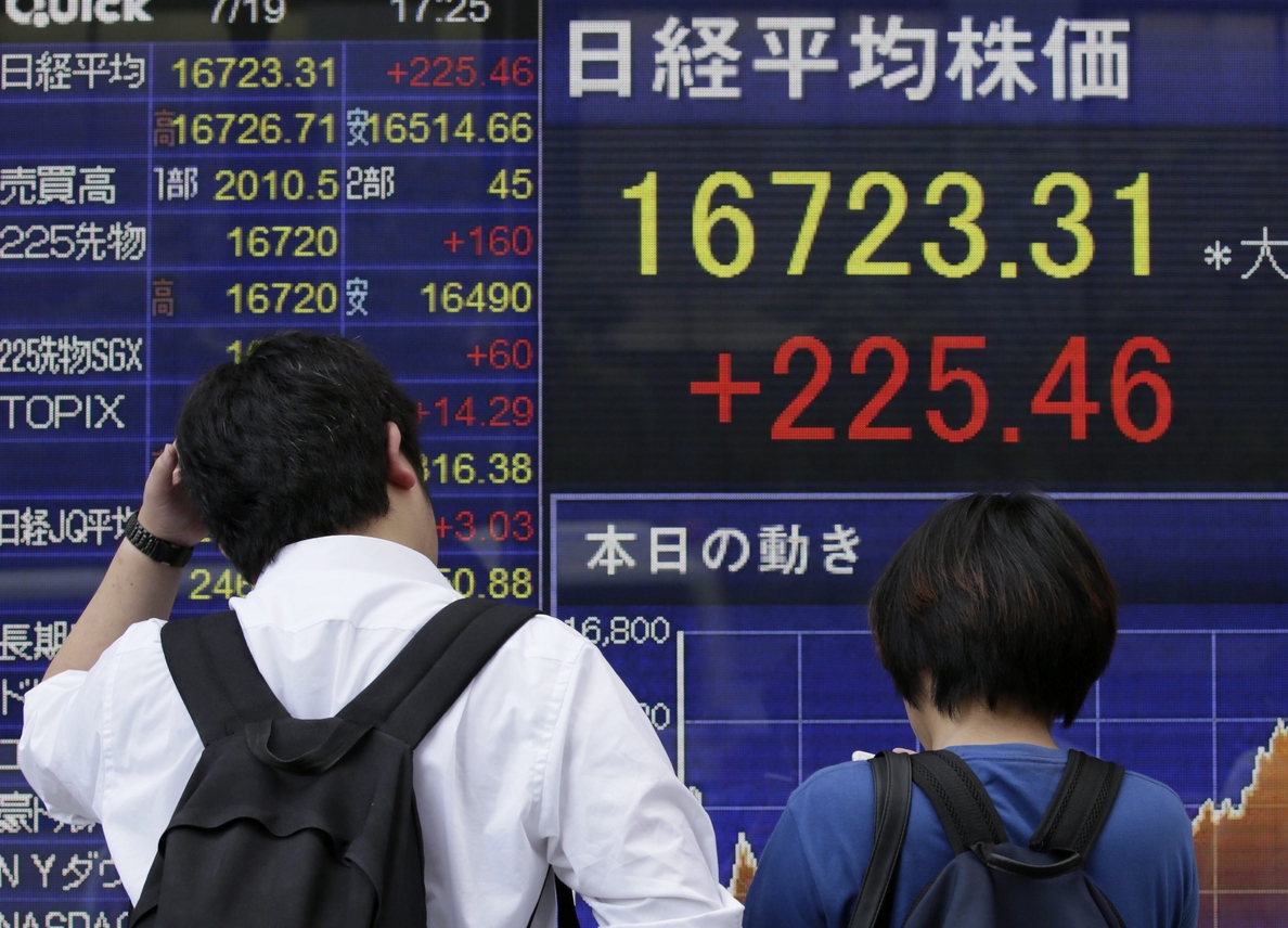 La Bolsa de Tokio baja un 0,97 por ciento en la apertura