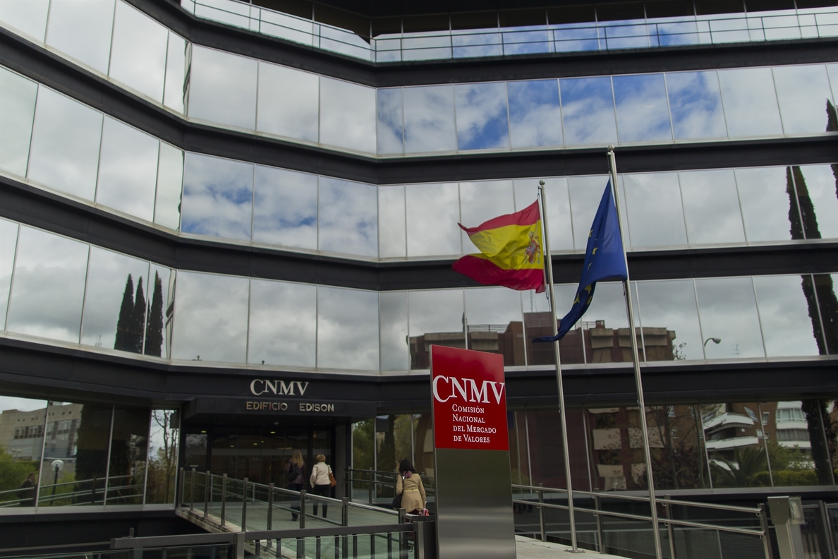 La CNMV advierte de ocho »chiringuitos financieros» en Noruega, Reino Unido, Italia, Malta y Bélgica