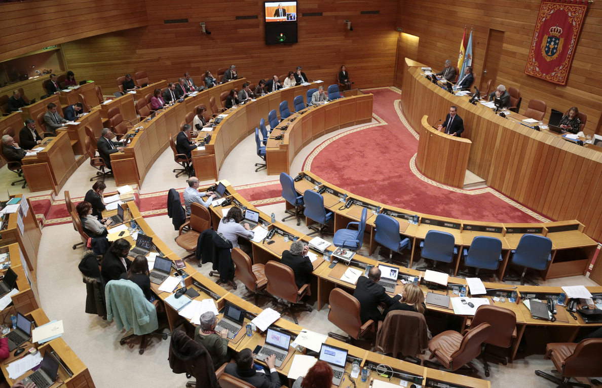 Comienza la sesión constitutiva de la X legislatura en el Parlamento gallego