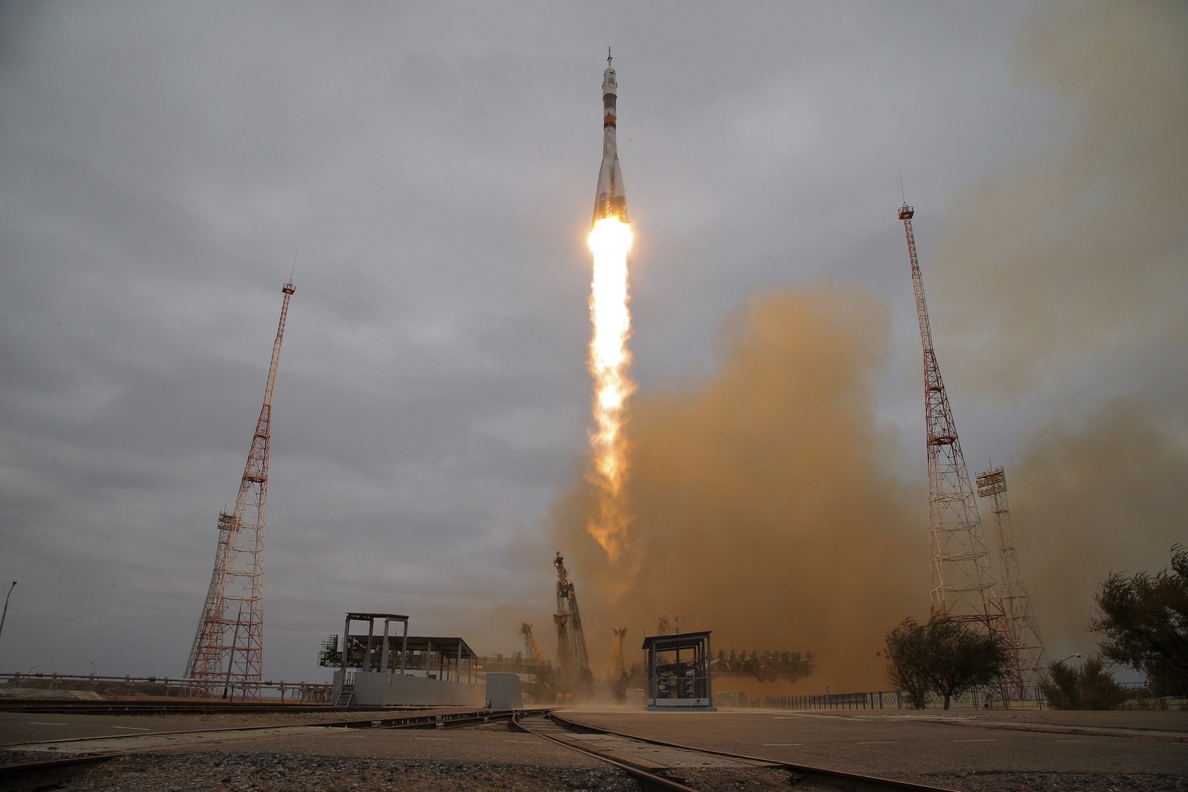 La nave tripulada rusa Soyuz MS-02 se acopla con éxito a la EEI