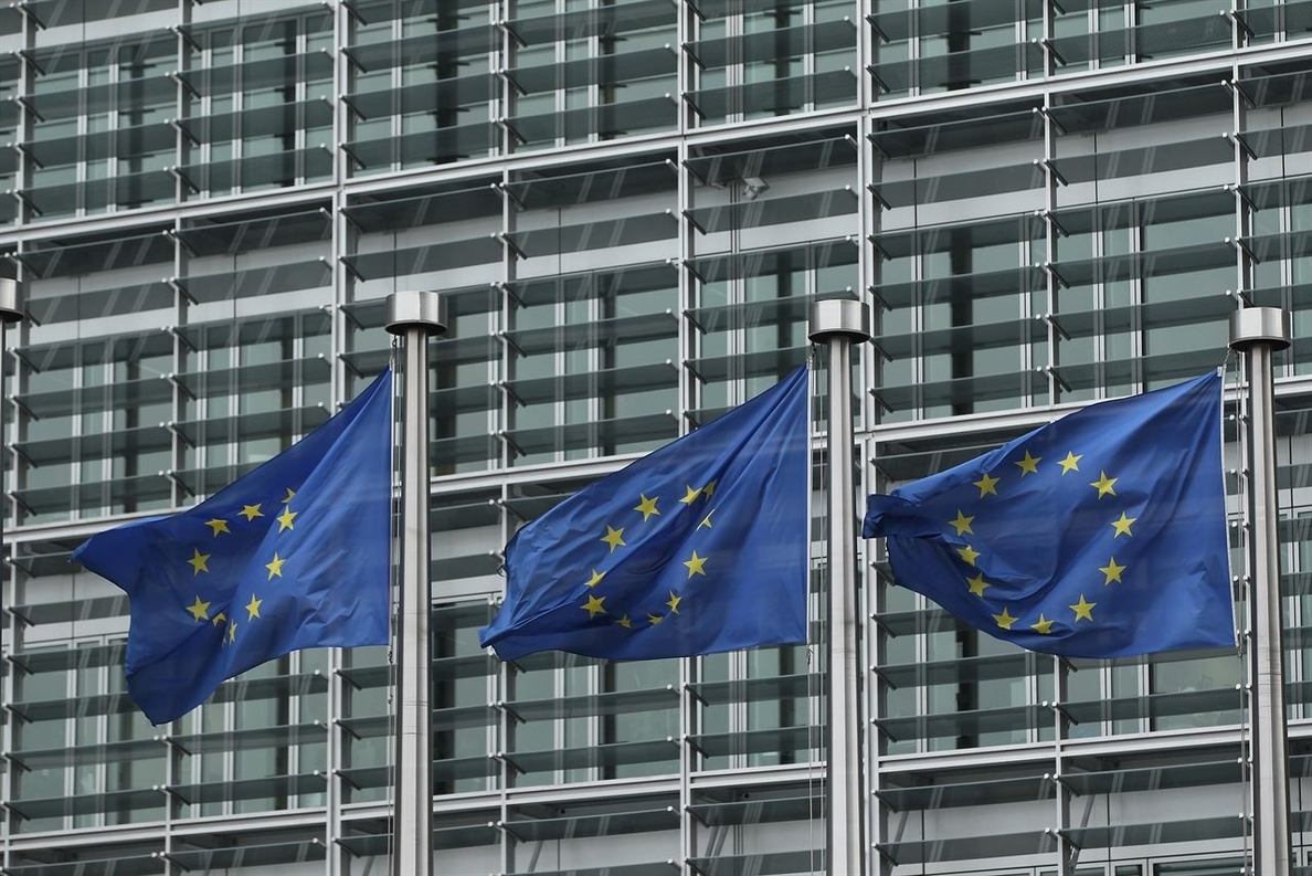La Eurocámara pide reexaminar cada año que los países de la UE respetan las reglas del Estado de derecho