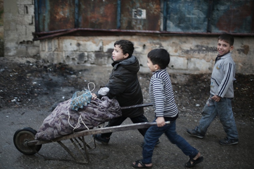 Save The Children denuncia que alrededor de 2,7 millones de niños sirios son forzados a trabajar