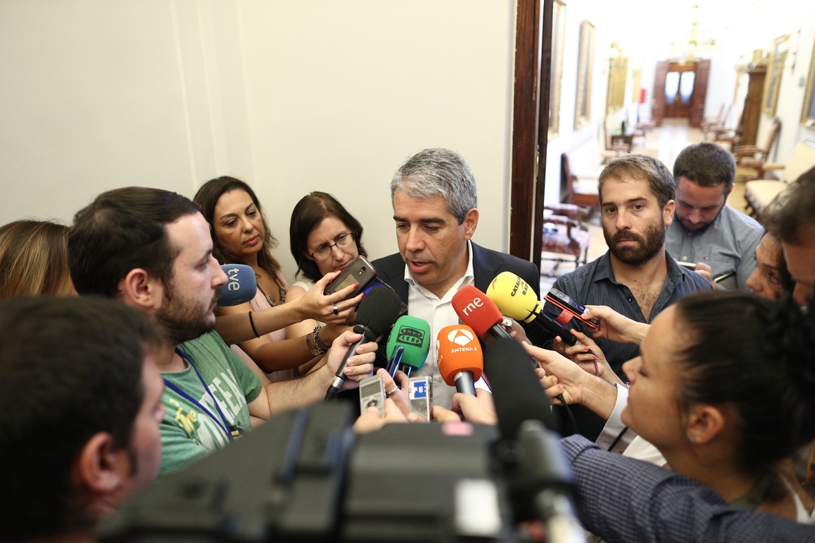 Homs dice que la investidura de Rajoy será «el entierro» del PSOE: «Mis condolencias»