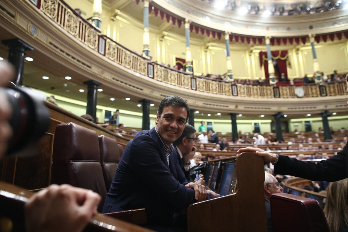 Pedro Sánchez, sobre el discurso de Antonio Hernando: «Es un buen parlamentario»