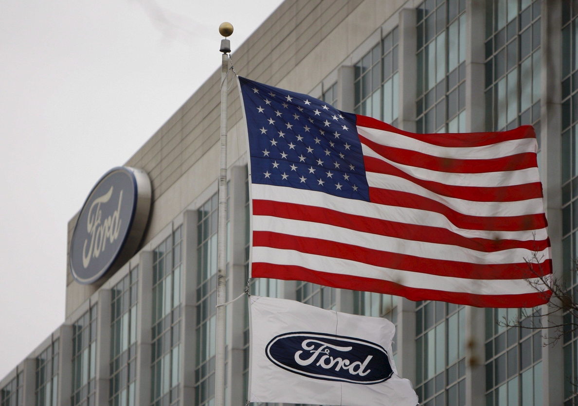 Los beneficios netos de Ford cayeron un 56,1 % en el tercer trimestre