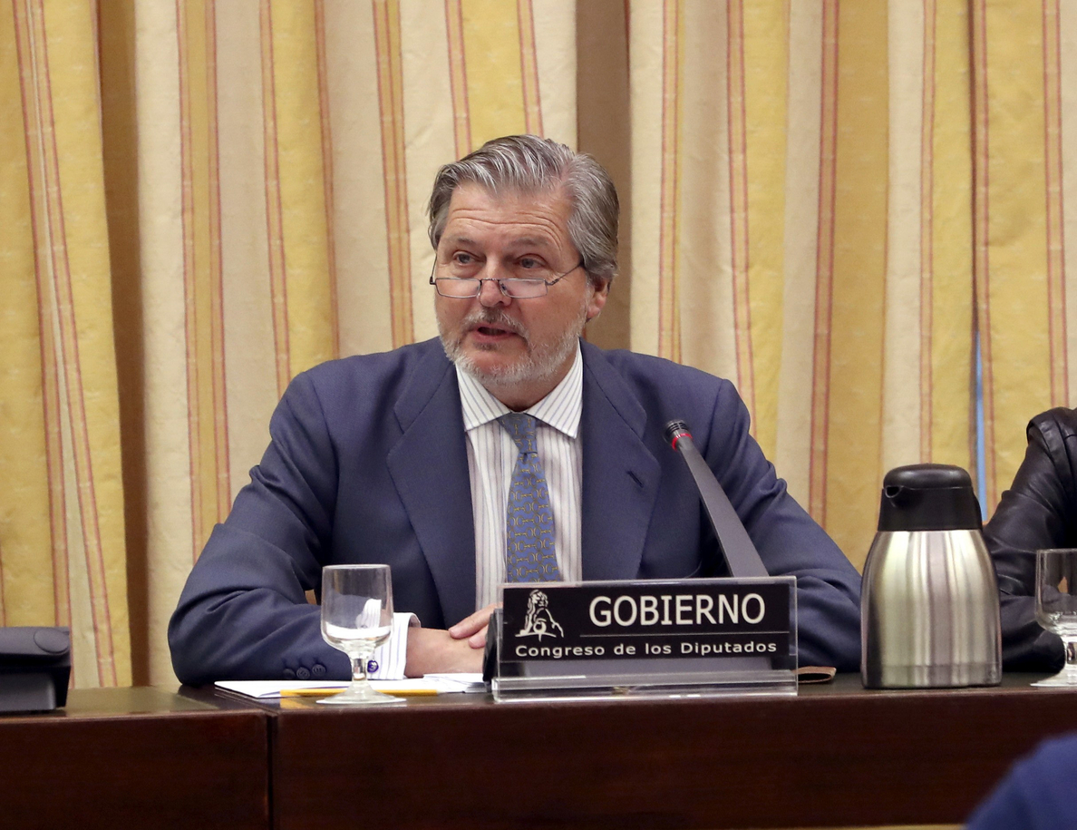 Méndez de Vigo presenta al Congreso los cambios en las pruebas de la ESO y el Bachillerato
