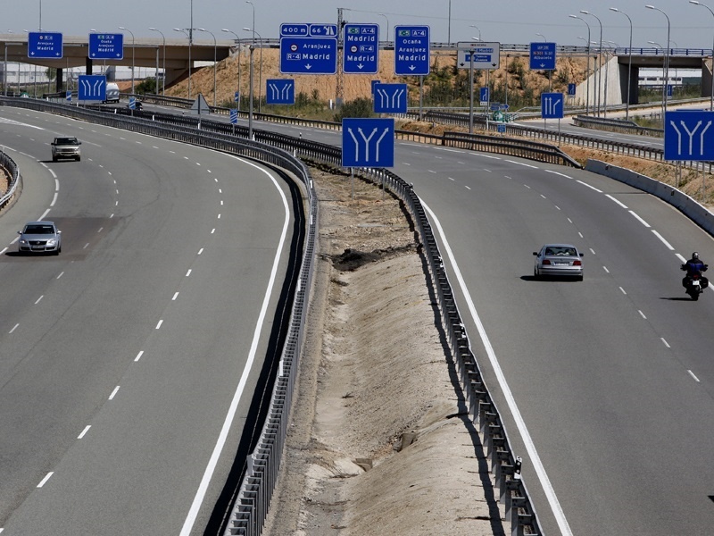 El tráfico de las autopistas se modera al crecer un 4,3% en octubre, según Seopán