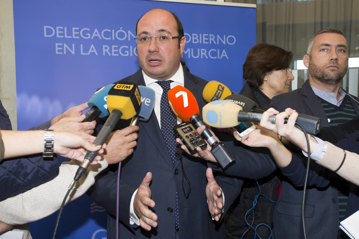 El PP denuncia que el presidente de Murcia sufre un «acoso» en los tribunales