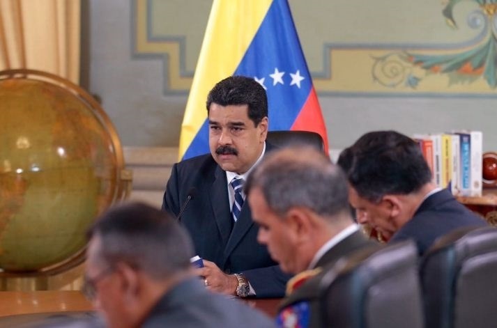Maduro anuncia que hablará con Santos para solventar el tráfico de papel moneda en Colombia