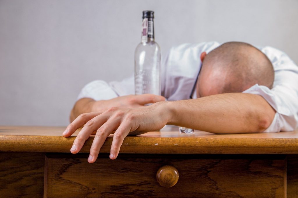 El abuso del alcohol aumenta el riesgo de infarto