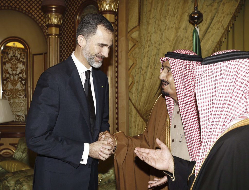 El Rey viaja a Arabia Saudí para allanar el camino a proyectos empresariales