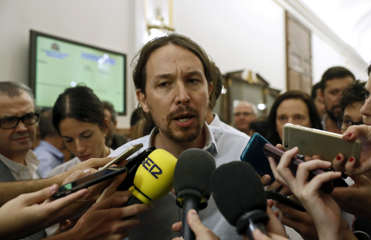 Iglesias preguntará a Cospedal si PP pagó en B defensa de acusados por el Yak