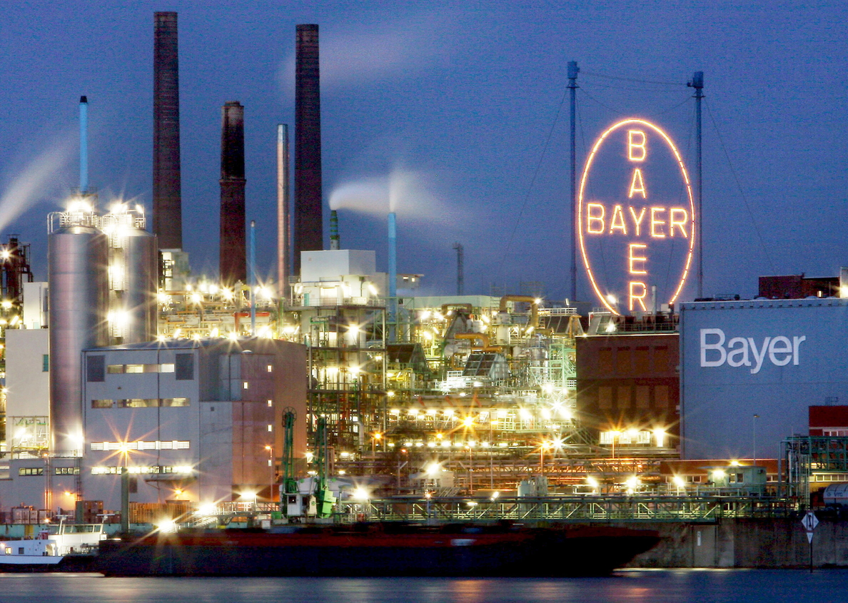 Bayer se compromete a invertir en EE.UU. unos 8.000 millones de dólares
