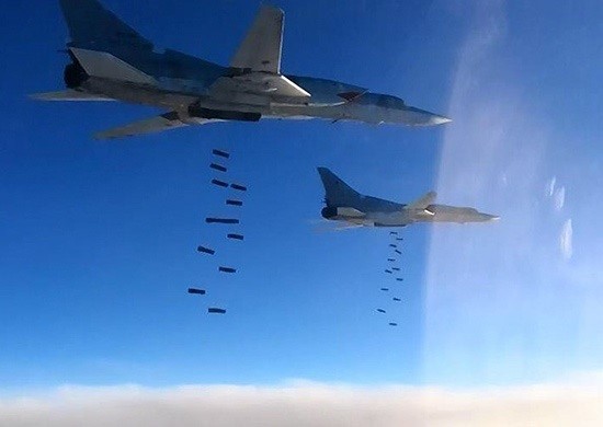 Rusia y Estados Unidos colaboran para atacar a Estado Islámico en el norte de Siria