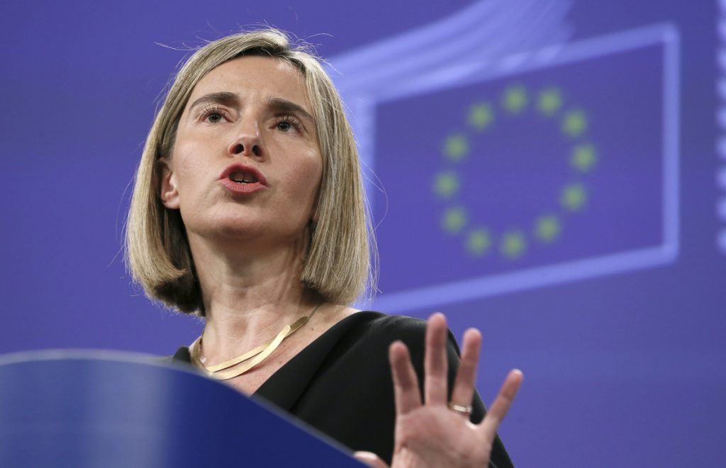 Mogherini: UE seguirá apoyando la caída de muros y a quienes huyen de guerra
