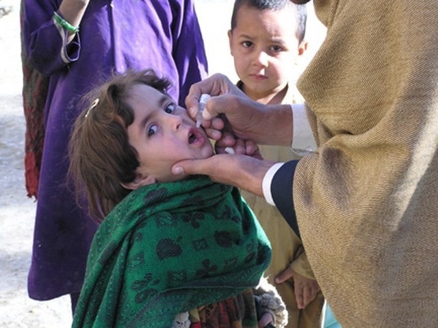 La OMS y UNICEF vacunarán contra la polio a un total de 5,6 millones de niños en Afganistán