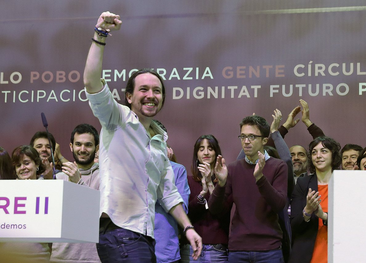 Por qué la victoria de Iglesias agrada a Rajoy y no al PSOE