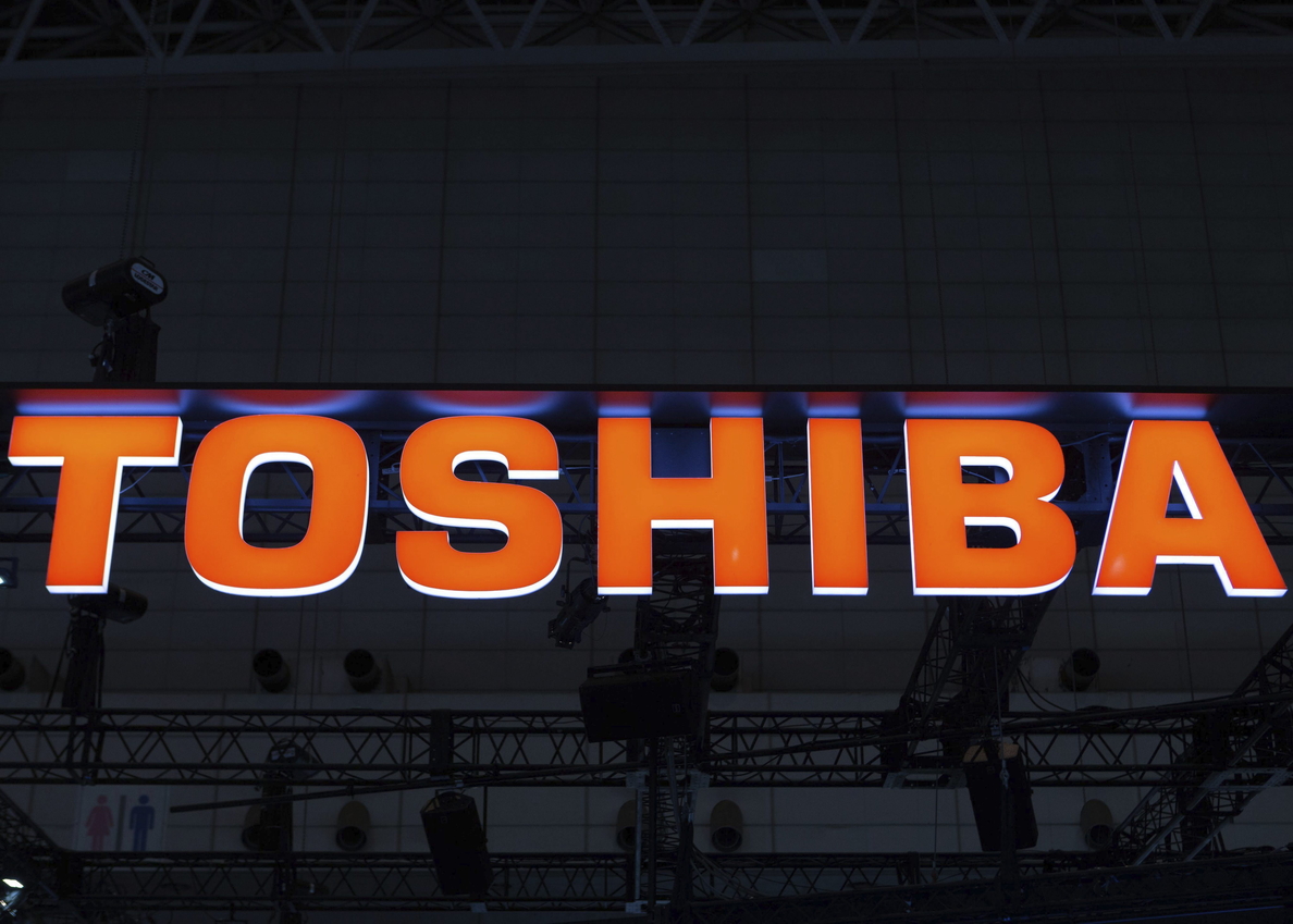 Toshiba cae más de un 9 % tras retrasar su presentación de resultados