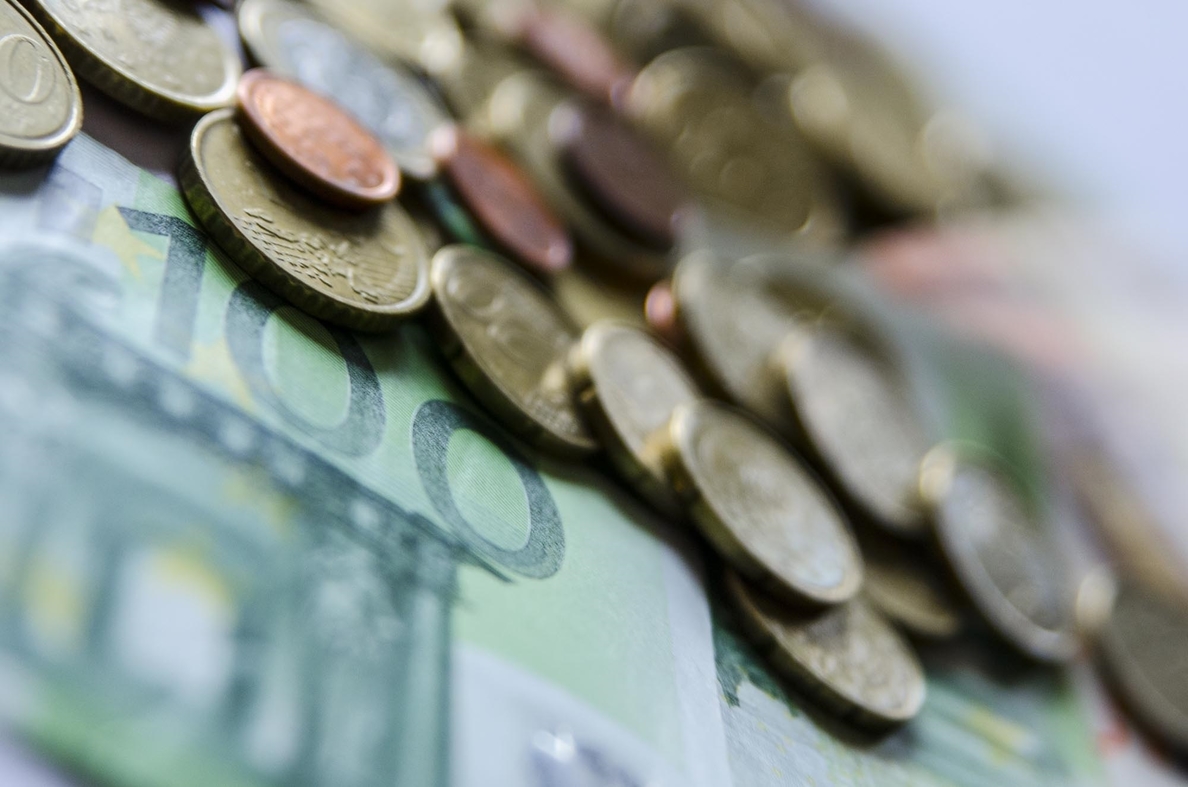 El Tesoro intentará captar mañana hasta 5.000 millones de euros en una subasta de bonos