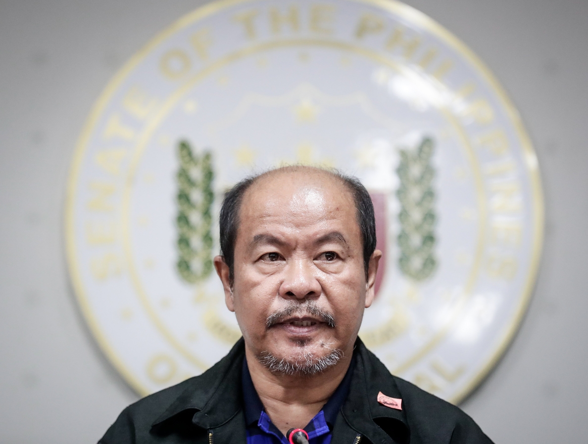 Expolicía acusa a Duterte de ordenar asesinatos cuando era alcalde de Davao