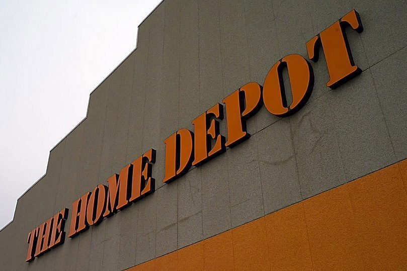 Home Depot gana 7.957 millones de dólares en 2016, un 13,5 % más