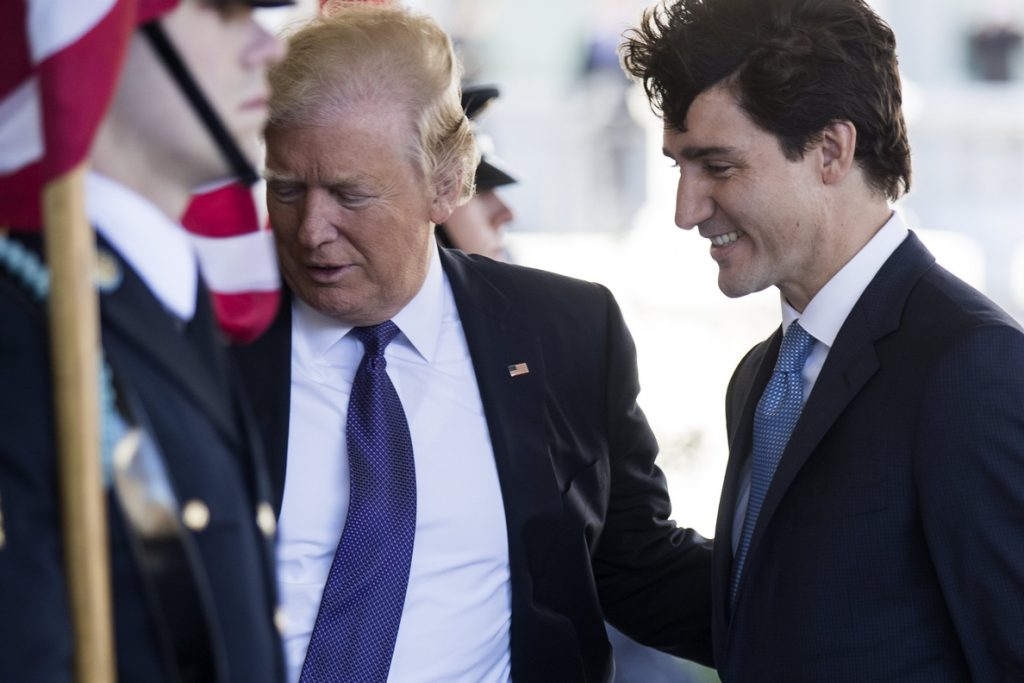 Trudeau y Trump hablan por teléfono sobre temas fronterizos y comerciales