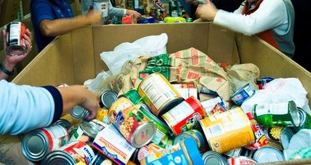 Ibermutuamur dona 4 toneladas de alimentos a los colectivos más desfavorecidos