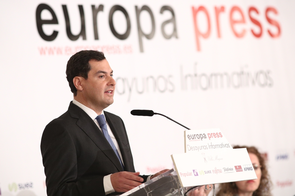 Juanma Moreno advierte de que hoy no existe «una vía a la andaluza» que pueda exportarse a España