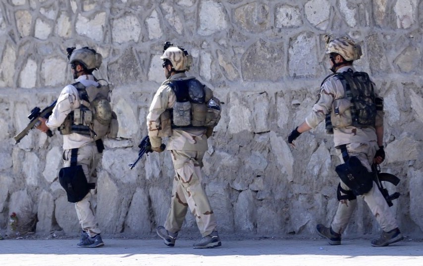 Al menos seis muertos y decenas de heridos en ataques suicidas en Kabul