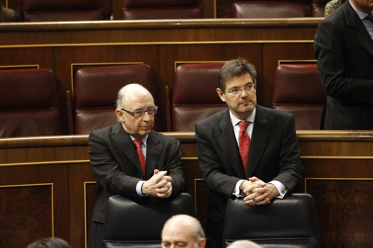 El Gobierno anuncia al PSOE una modificación legal urgente para eximir de IVA al turno de oficio