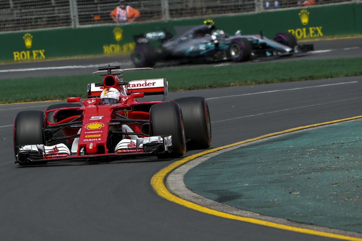 Hamilton es el más rápido en los segundos entrenamientos libres de Australia