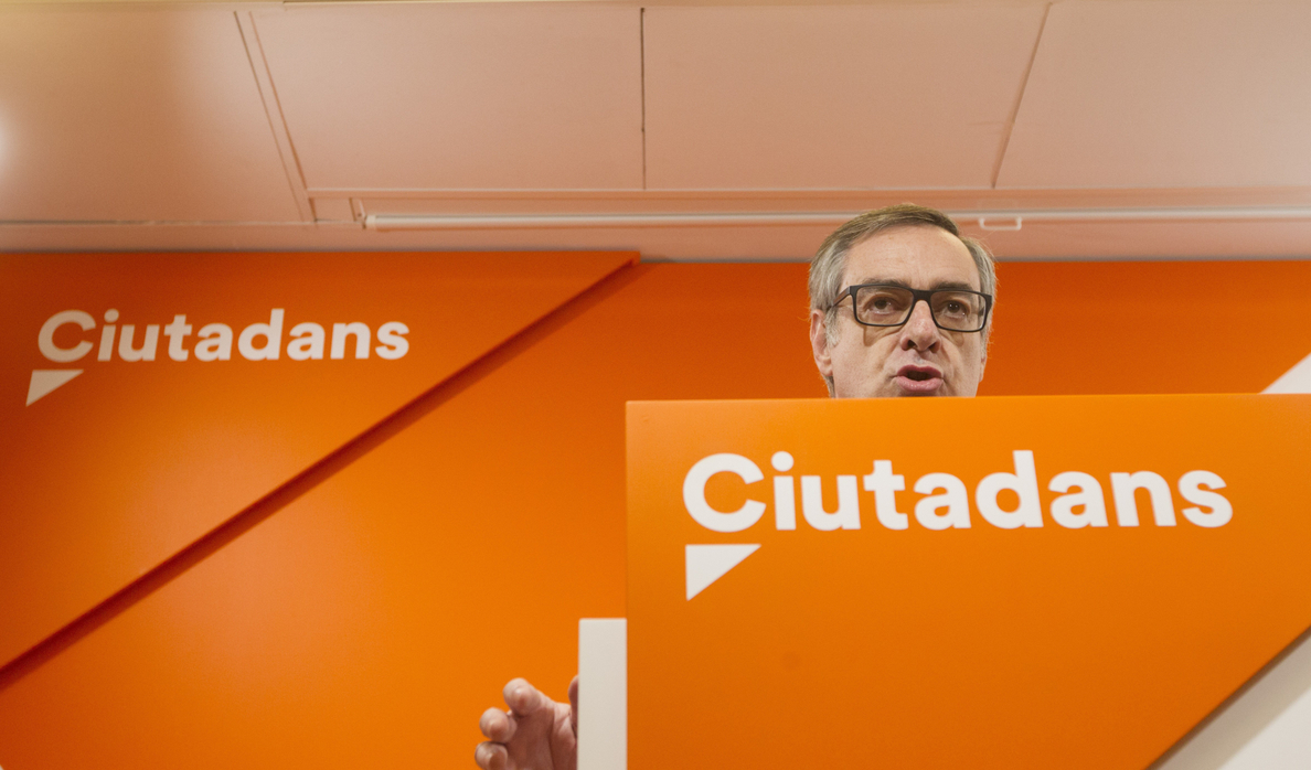 Villegas: la moción en Murcia no puede ser un «quítate tú que me pongo yo»