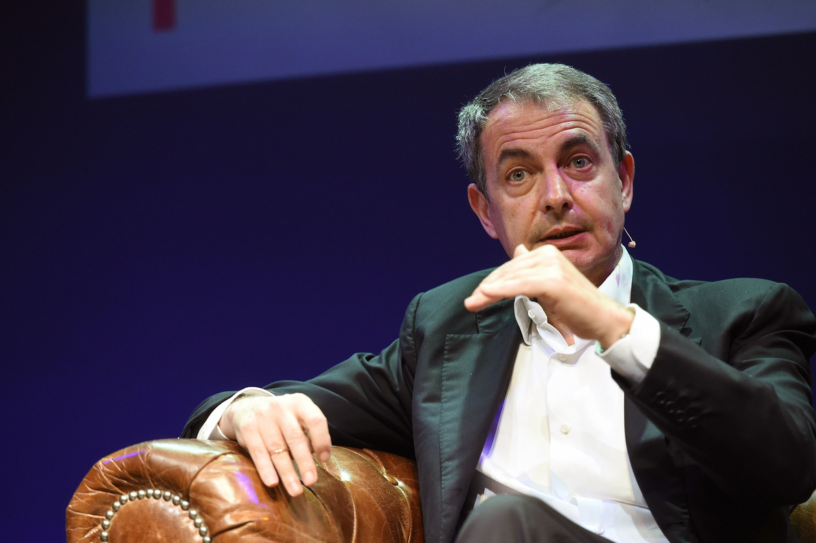 Zapatero cree «muy acertada» la propuesta de recuperar el Estatut