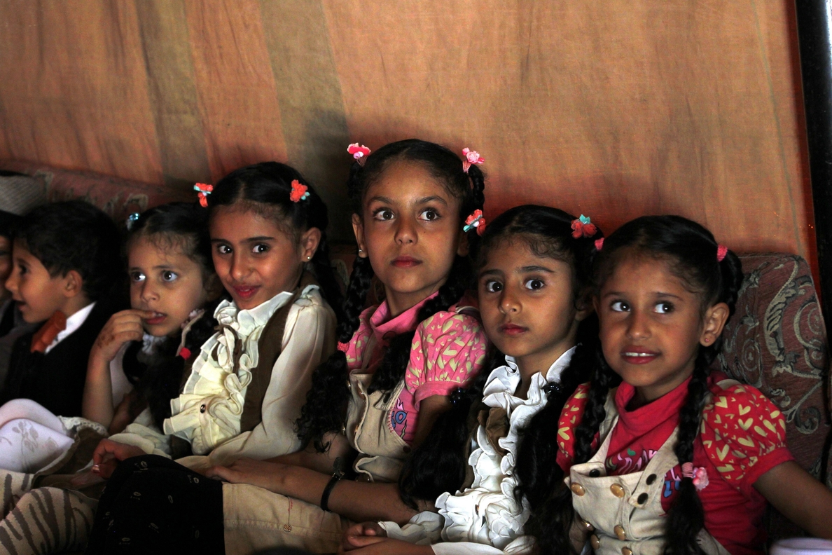 UNICEF denuncia la pobreza y el hambre de los niños de Yemen por la guerra