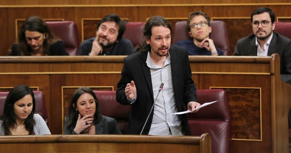 Pablo Iglesias defiende las formas de los diputados de Podemos y denuncia la «agresividad» y el «matonismo» del PP