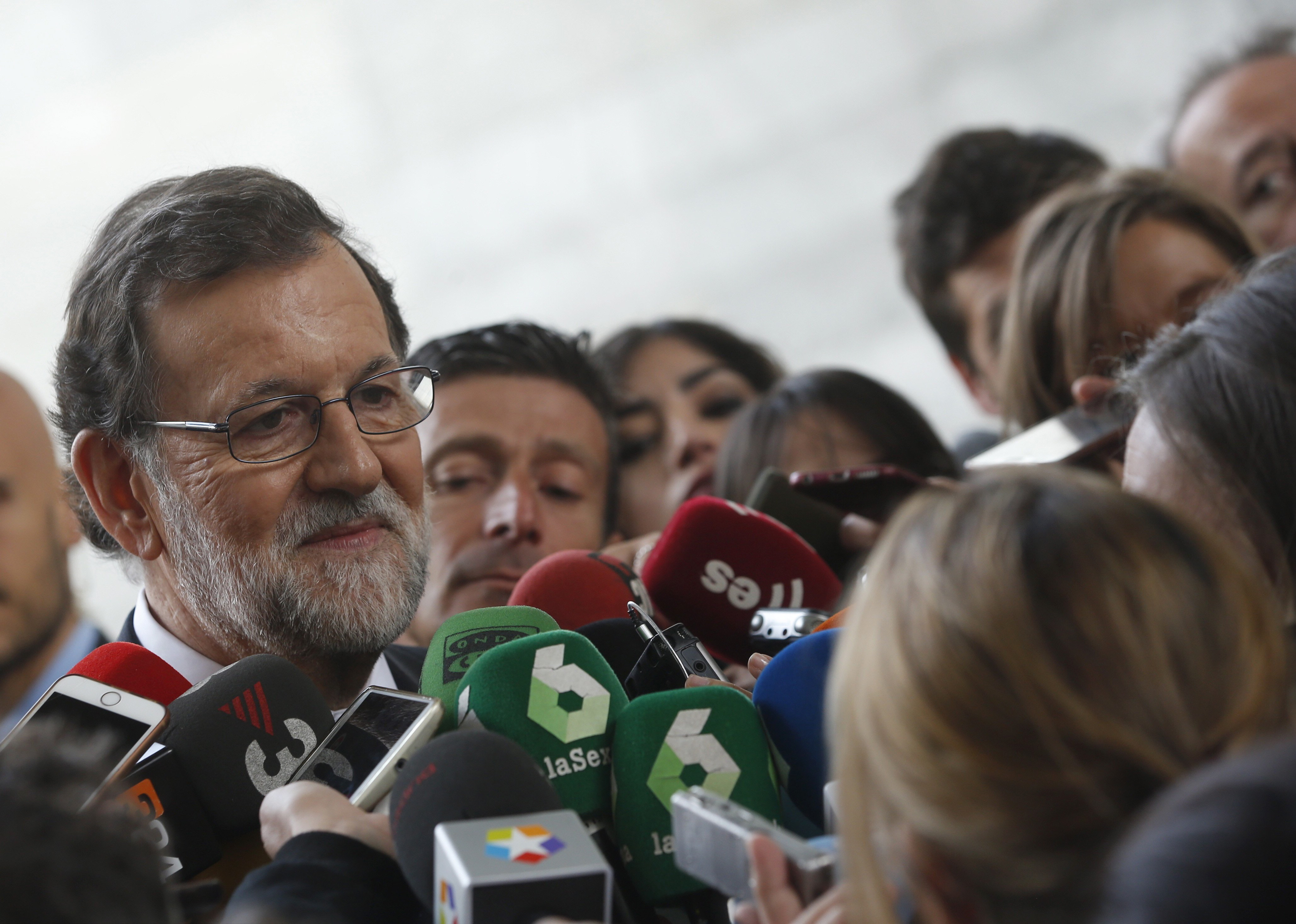 Rajoy corrige la estrategia del PP e irá «encantado» a testificar ante el tribunal del Gürtel