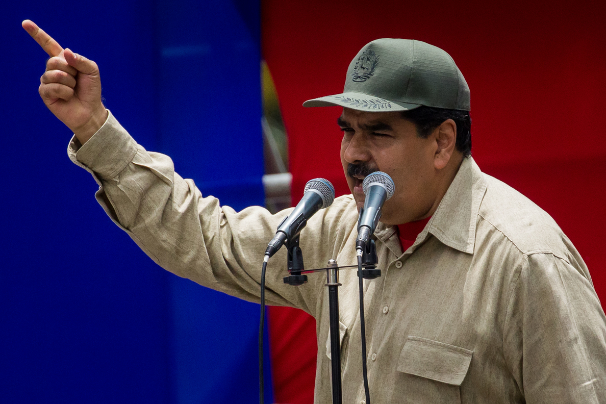 Maduro pide investigar a Movistar por sumarse a la «convocatoria golpista»